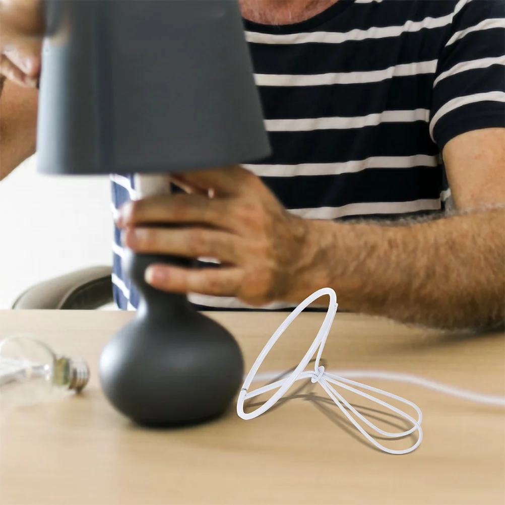 

3Pcs Cone Lamp Shade Frame DIY Lighting Accessories Lamp Shade Clips Metal Bulb Holder Bracket for Chandelier Pendant Light