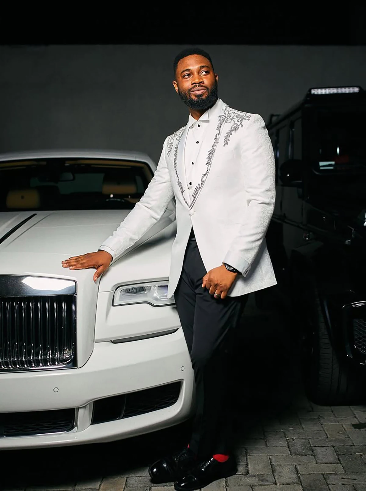 خياط الرجال دعوى الزفاف الجاكار الأقمشة شال التلبيب زر واحد يزين العريس البدلات الرسمية 2 قطعة السترة السراويل مناسبة الأعمال