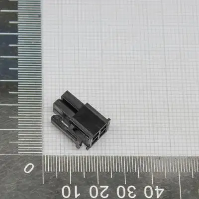 1Pcs/Lot  39-01-3045   MOLEX connector Mini-Fit Jr. Receptacle Housing, Dual Row, 4 Circuits, UL 94V-2, Black