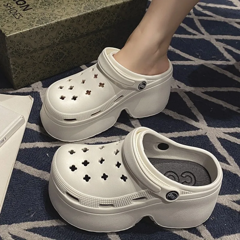 قباقيب نسائية صيفية شباشب شاطئ غير قابلة للانزلاق موضة 2025 صنادل نسائية جديدة من مادة إي في إيه أحذية مشي خارجية Zapatos De Mujer