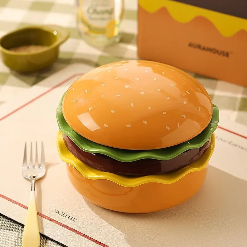 Well-shaped plates, salads, desserts, cute tableware, gifts, rice bowls.