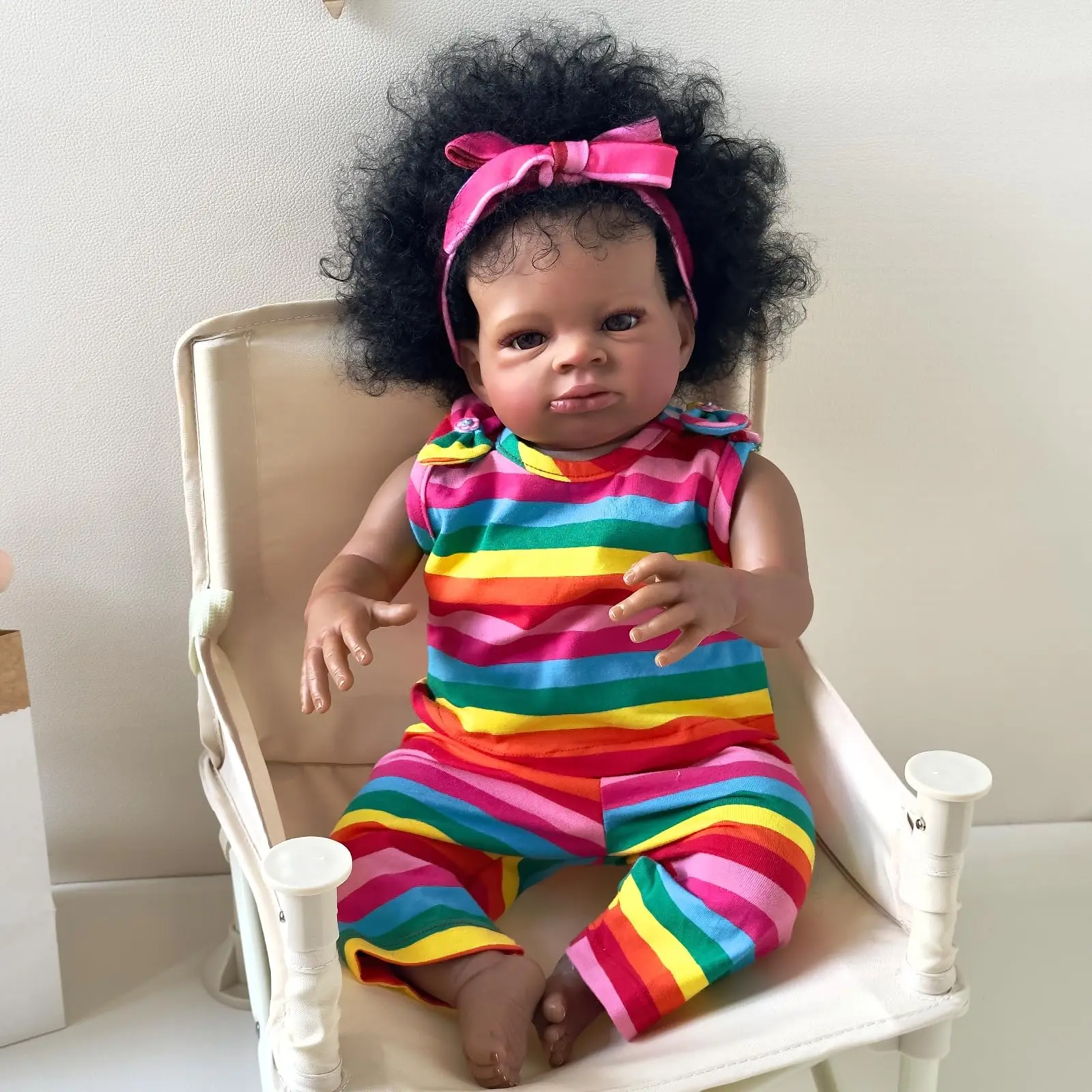 Risbecko Boneca bebê reborn preta realista de 20 polegadas - Boneca corporal de pano macio afro-americana - Presente de aniversário/presente de Natal
