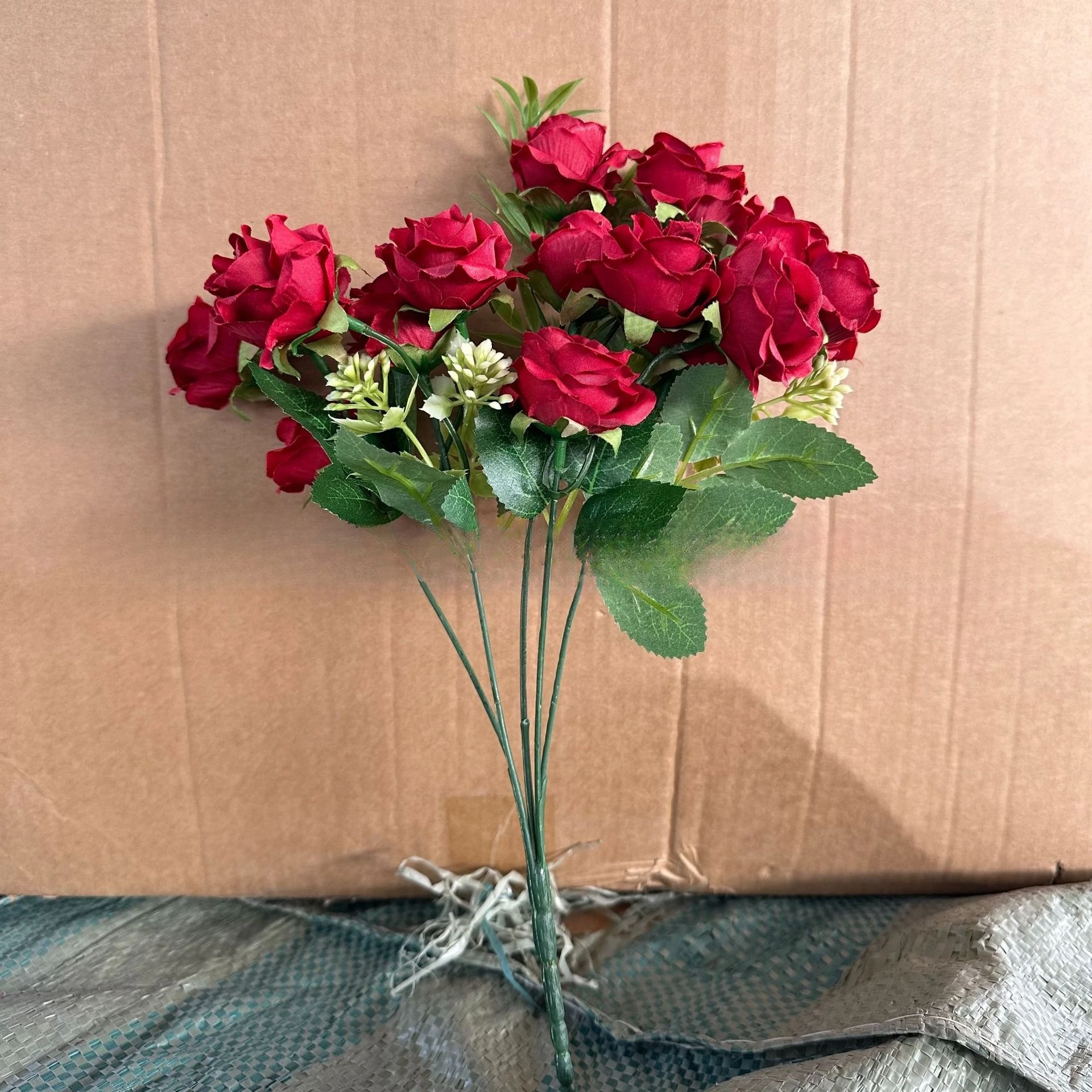 15 Köpfe Künstliche Seidenrosen Brautstrauß für Heim, Hochzeit, Blumenarrangement, Garten, Künstliche Blumen, DIY-Geschenk, Deko – Detail 14