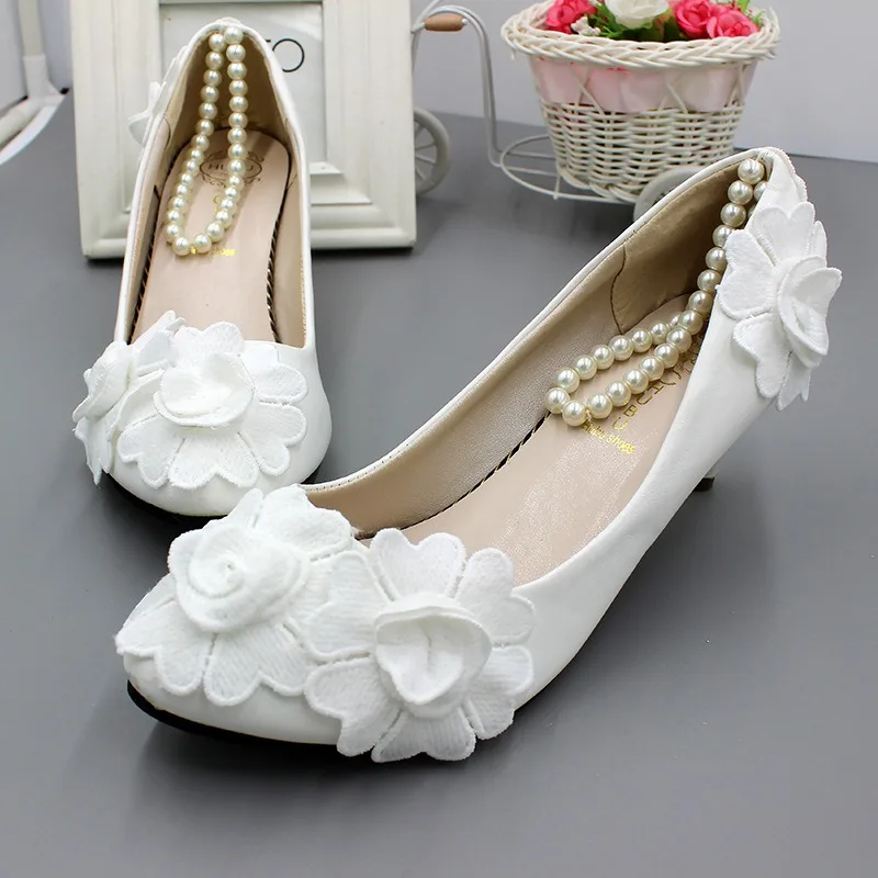 Luxury White Wedding Pumps Shoes Women PU 3 5 8CM Thin Heels Fashion Pearl Anklet Flower String Bead Women Heeled Party Shoes