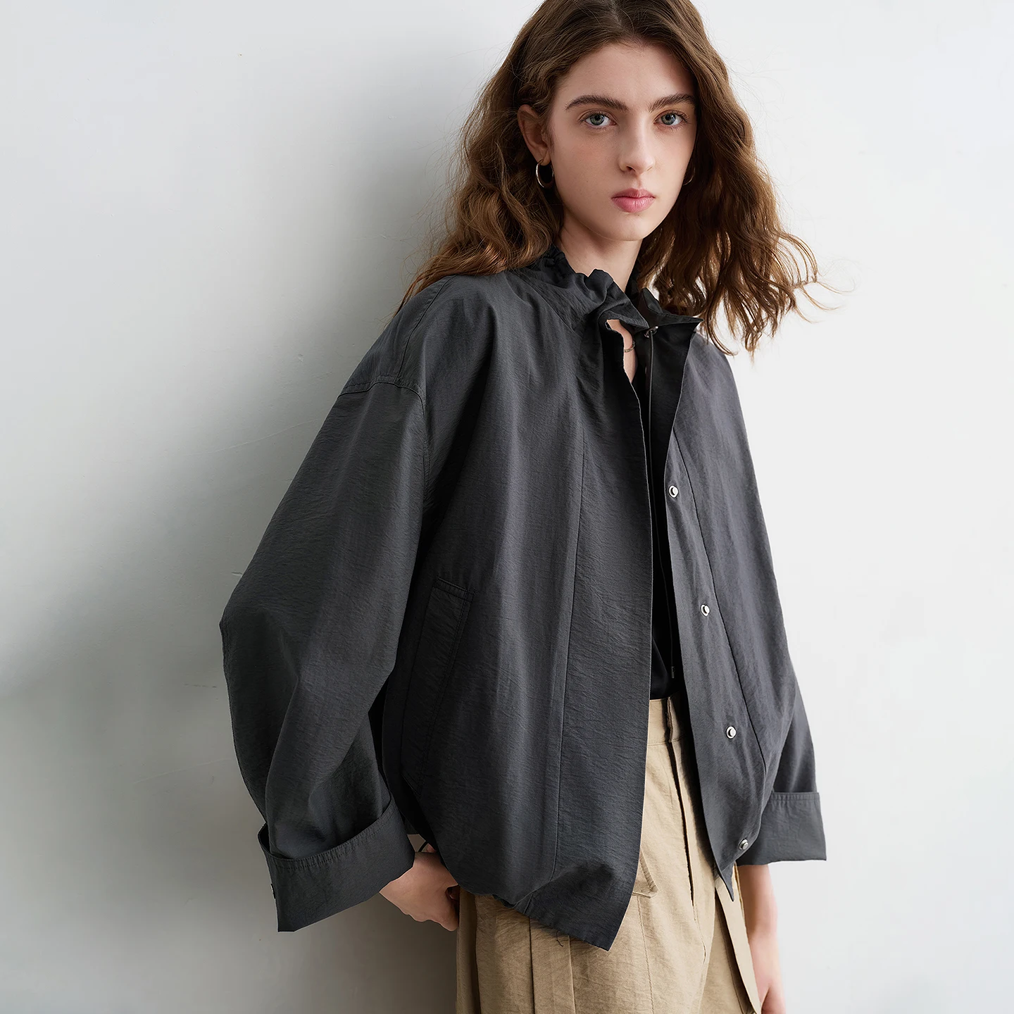 Women's Wrinkle-Textured Utility Jacket - Stand Collar Loose Fit