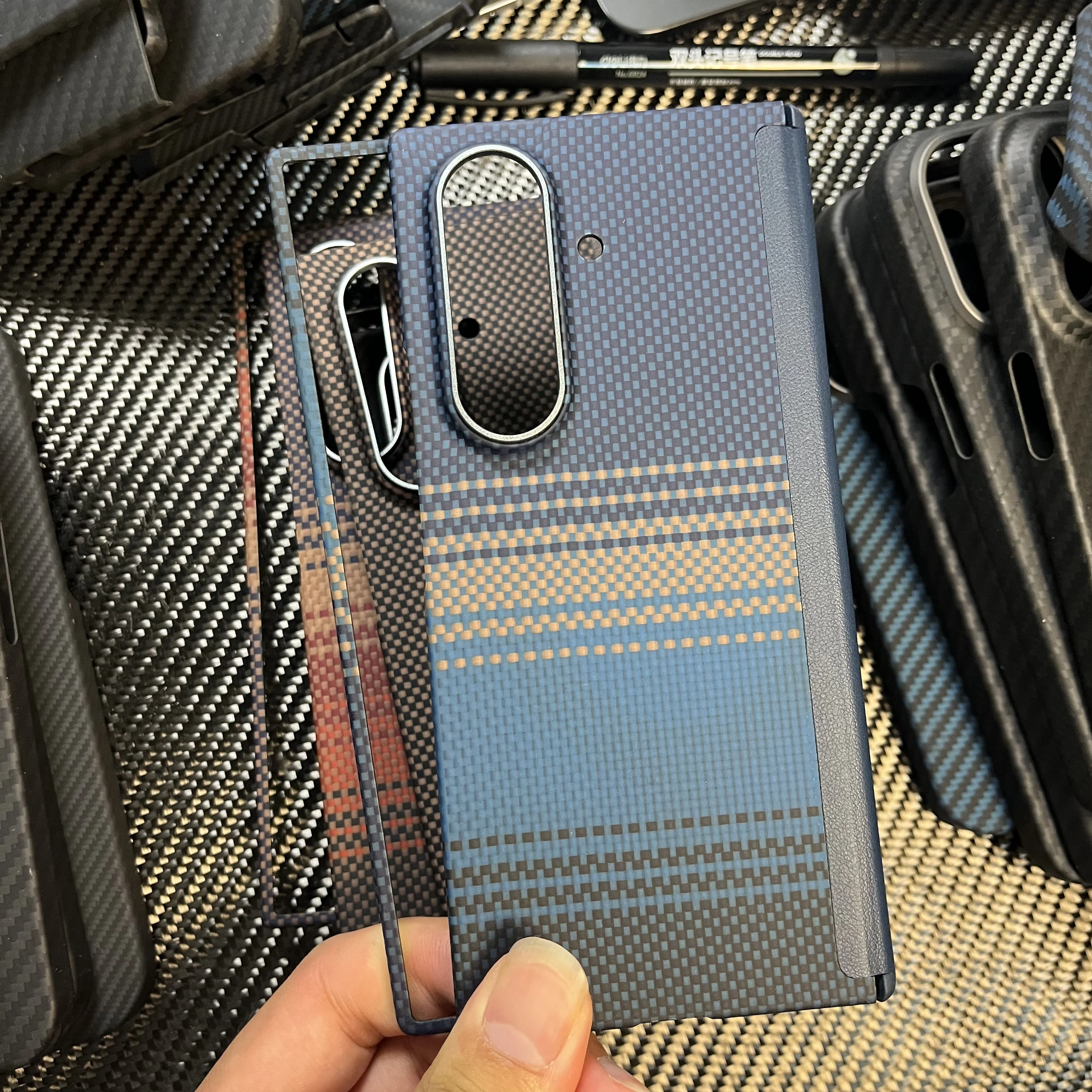 

For Magsafe Magnetic For Samsung Galaxy Z Fold 7 Carbon Fiber Case Thin lightweight Aramid Fiber for Galaxy Z Fold 7 Cover