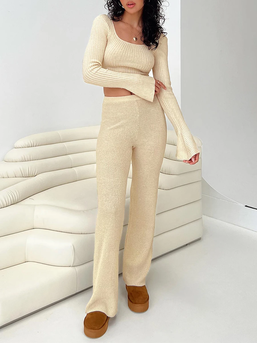 

Women’s Two Piece Casual Outfits Set Long Sleeve Scoop Neck Slim Fit Crop Tops and Elastic Waisted Pants Set Loungewear