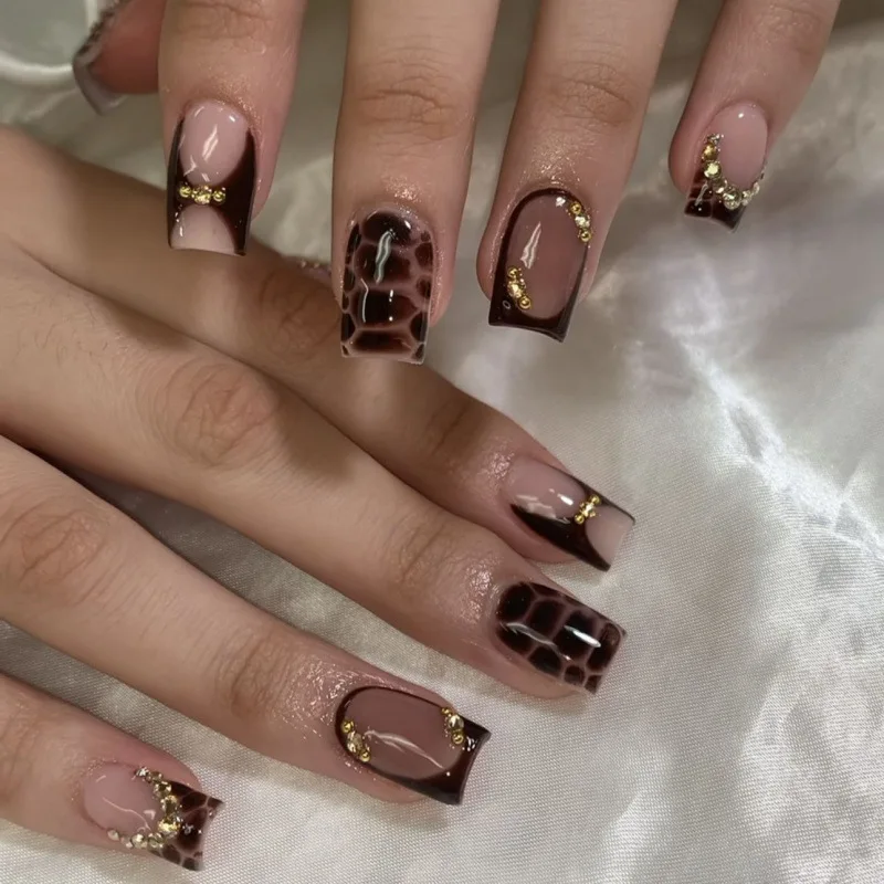 

Autumn and Winter New Armored Leopard Print Gold Beads French Nail Pieces Removable Nail Art 24 Fake Finger Pieces