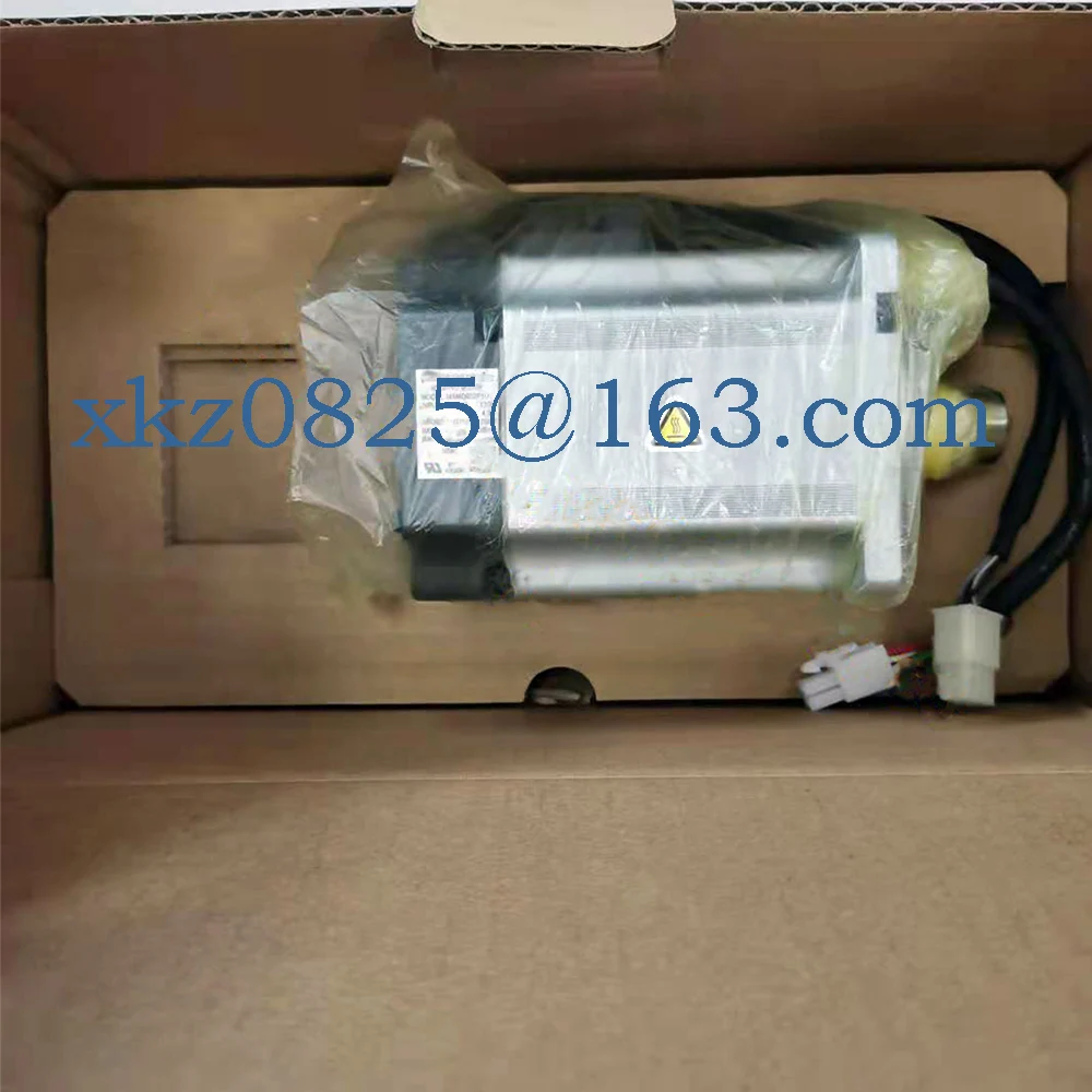 Новый оригинальный Серводвигатель MHMD082P1S MHMJ082P1S
