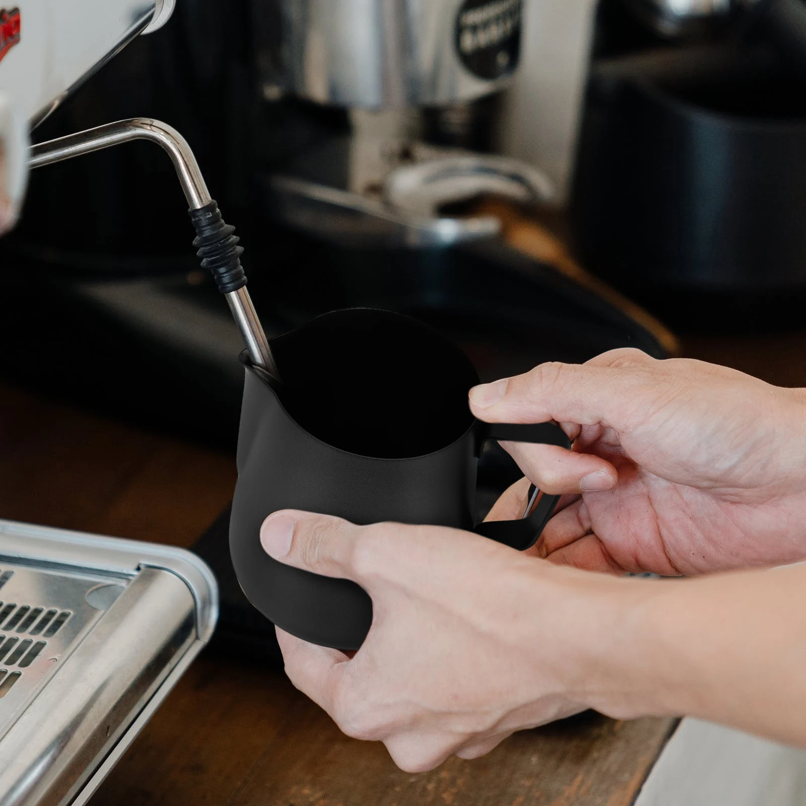 

Stainless Steel Professional Milk Pitcher with Ergonomic Handle Smooth Pouring Edge Large Capacity for Coffee Latte Art