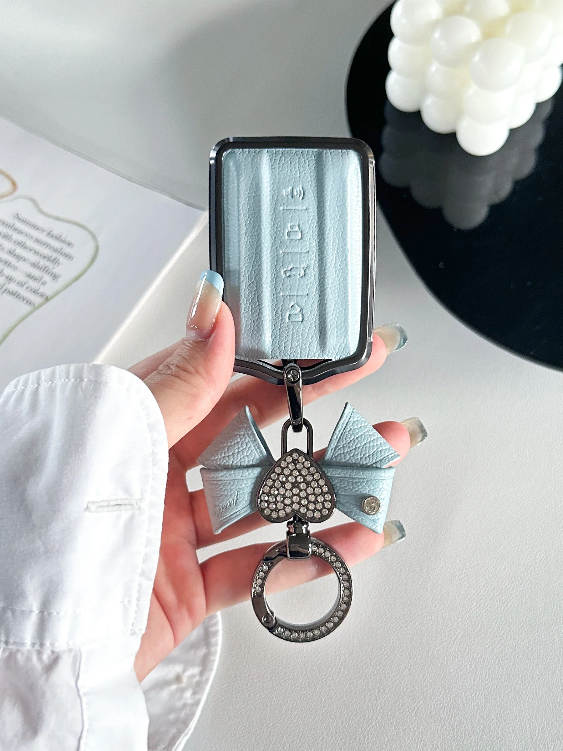 

Простой стиль, ручной работы из цинкового сплава + синий кожаный чехол для дистанционного ключа автомобиля, подходит для Tank 500 700