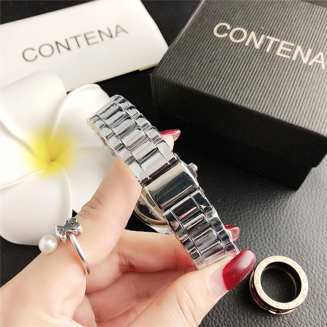 Nuovi orologi da donna alla moda Orologi da polso al quarzo in acciaio inossidabile di lusso Orologio da donna semplice ed elegante Orologio femminile Relogio Feminino