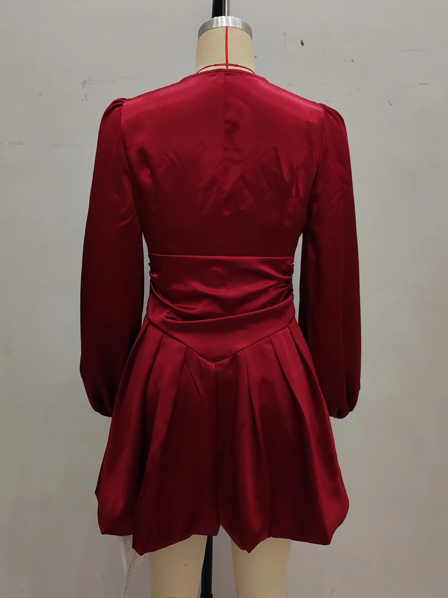 Autumn New Solid Color V-Neck Satin Lantern Sleeve Waist Dress Fashionable and Elegant A-Line Women's Long Sleeve Dress