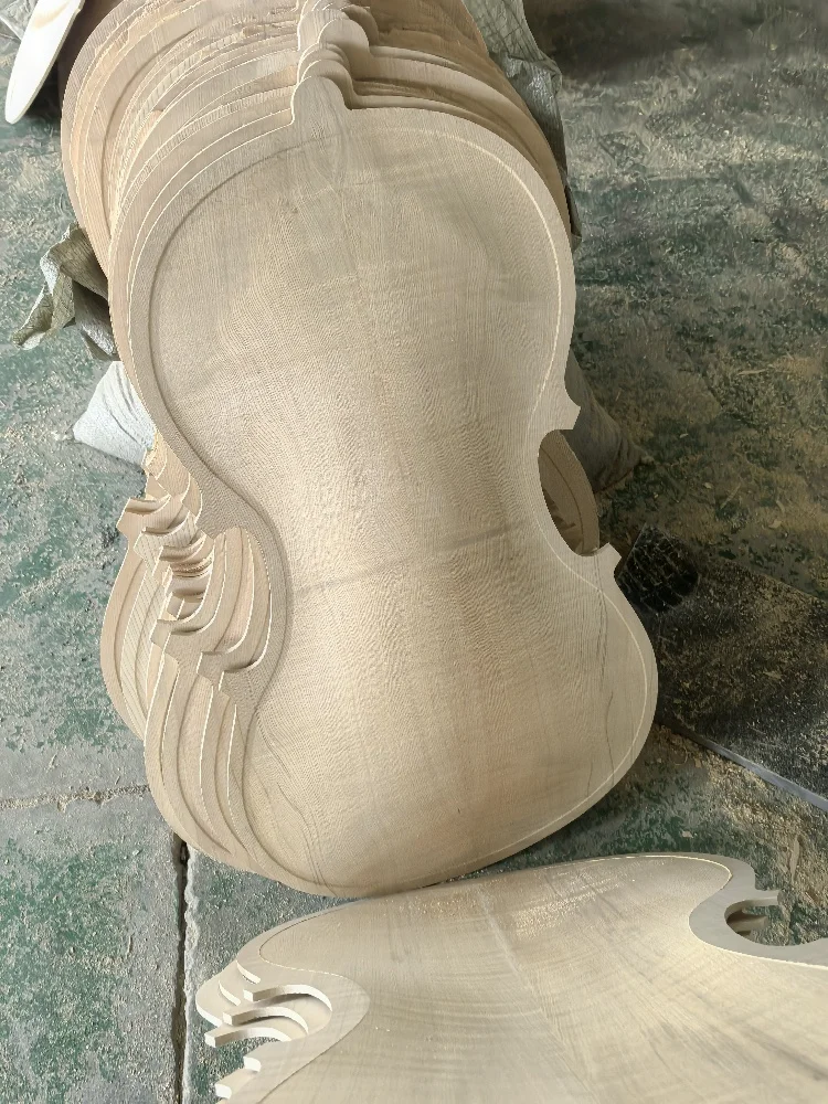 4/4 Cello Maple Tiger Pattern Backboard, self-produced and sold by the manufacturer. Exquisite patterns