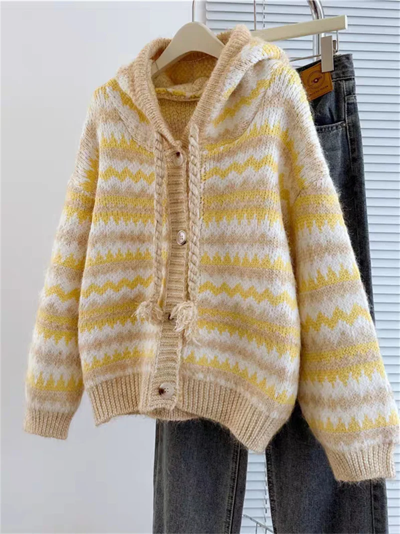 Guobioziy Women's Knit Sweater 2026 Early Fall New Arrival Fashionable Soft Drawstring Hoodie Color-Block Knit Cardigan