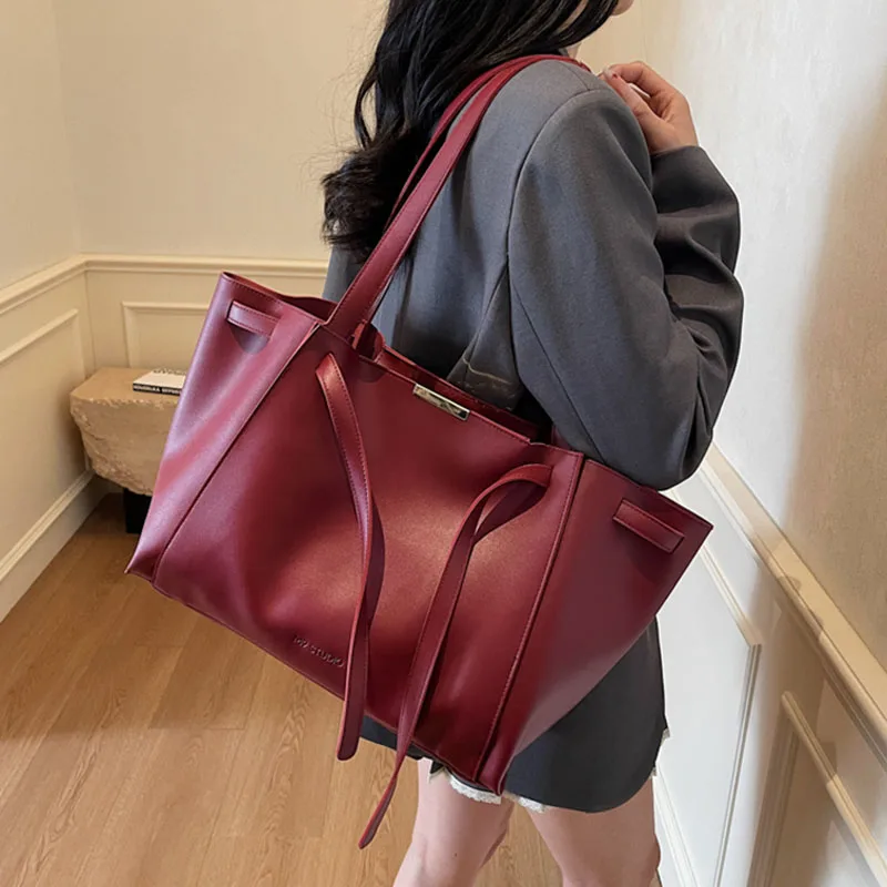 

Large Capacity Red Tote Bag Personalized Drawstring PU Handbags Korean Women Fashion Versatile One Shoulder Bags Trend