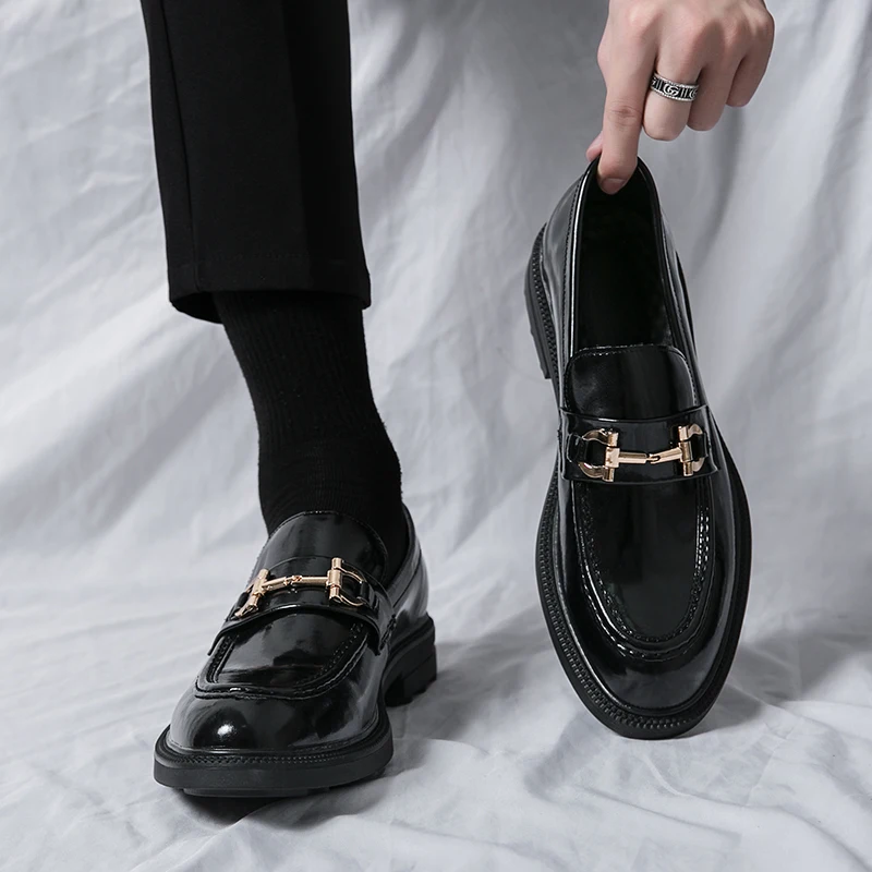 

Fashion Korea Style Men's Leather Loafers Luxury Business Summer Shoes Student Shoes Slip-On Black Dinner Moccasin Dress Shoes