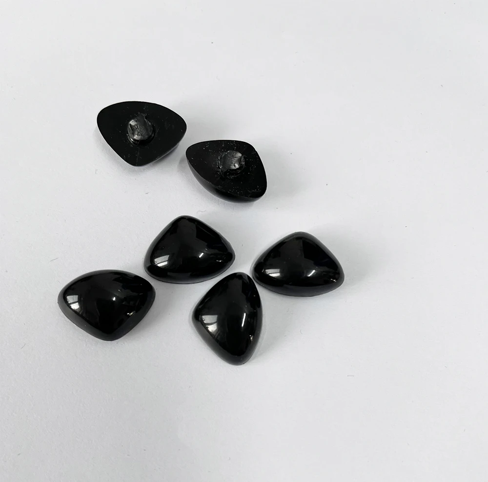 100pcs/lot 20mm black flat  Triangle  flat toy noses  for diy doll findings