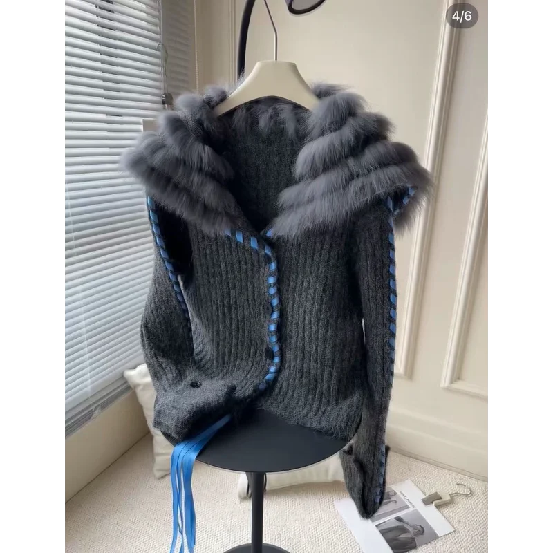 Cardigan lavorato a maglia con colletto dal design retrò autunno e inverno Top nuovo maglione lavorato a maglia con collo in pelliccia Top casual alla moda