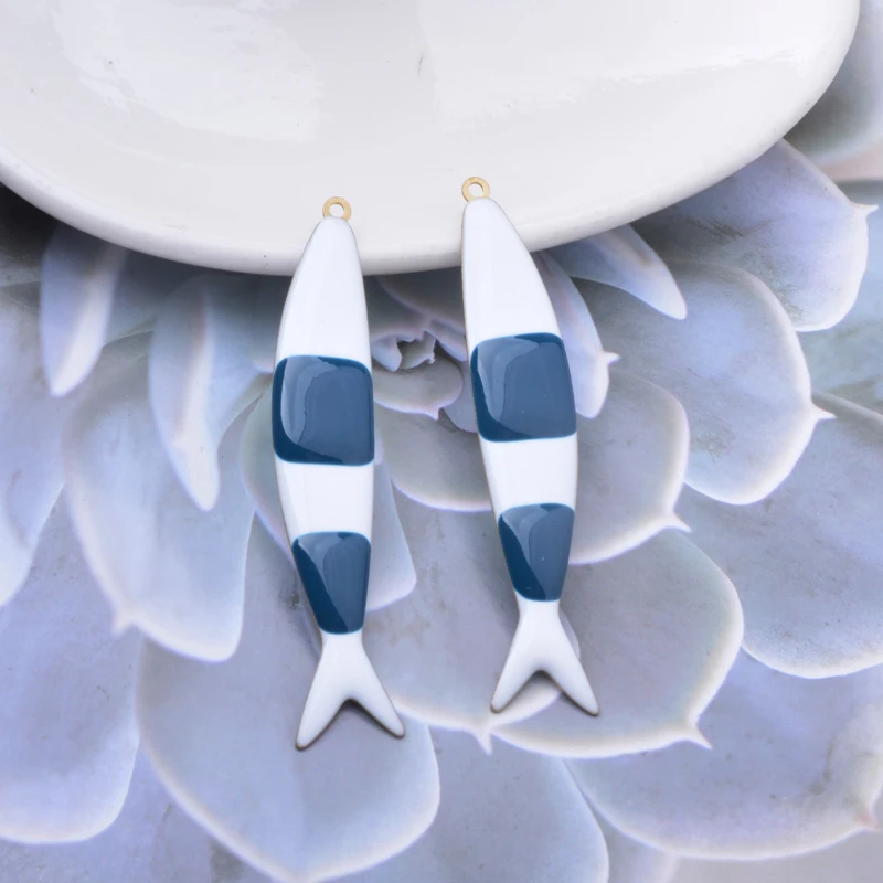 2 Stück Neue Design-Kupfer-Anhänger mit beidseitiger Emaille in Fischform für Halsketten, Taschen, Ohrringe, Anhänger, DIY-Schmuckzubehör – Detail 7