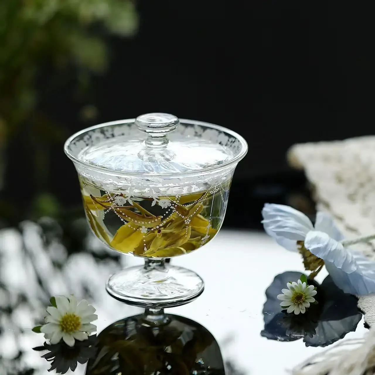 100ML Glass High-footed Flower Language Cover Bowl Special Tea Bowl for Personal Tea Making At Home Kung Fu Tea Cup with Cover