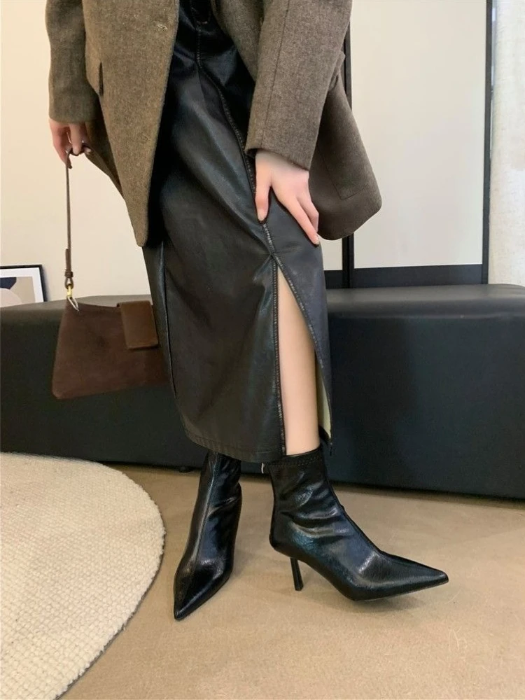 2026 New Arrival Pointed Toe Stiletto Short Boots Women Autumn Winter Sleek Ankle Boots Trendy High Heel Shoes