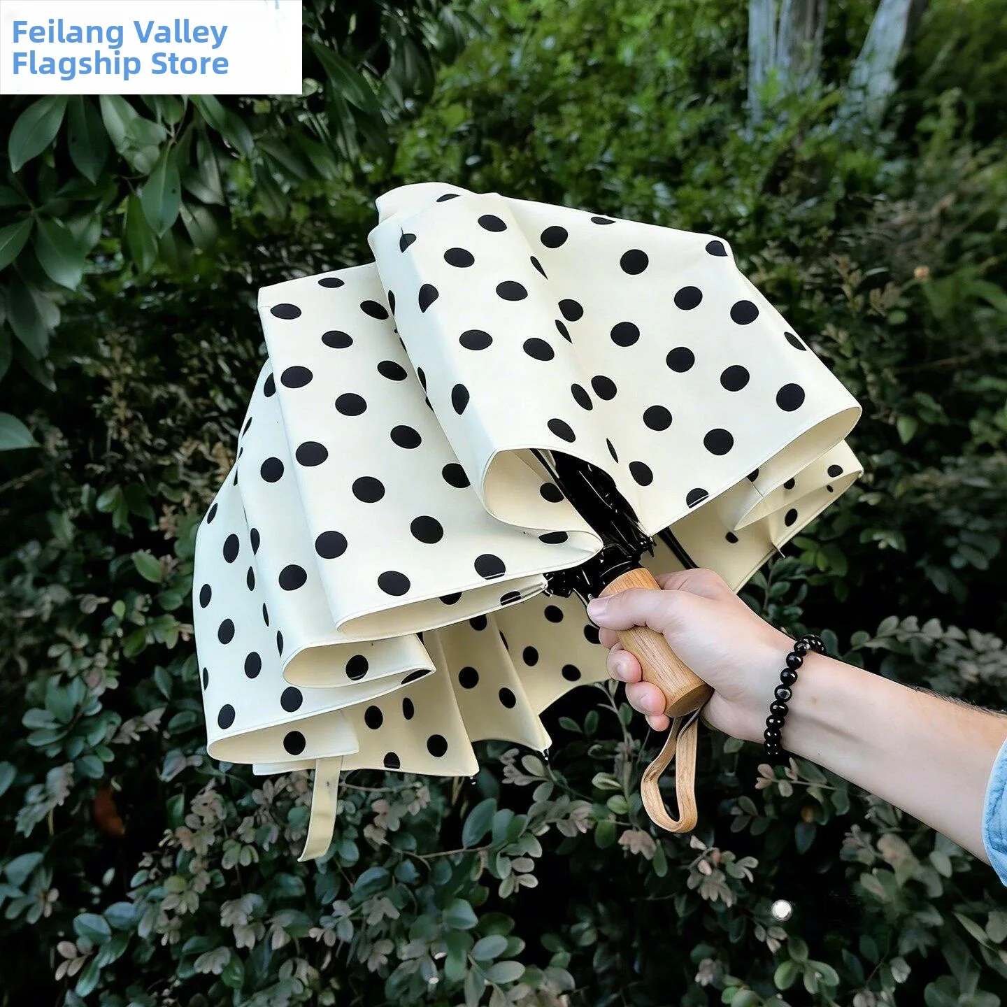 

Portable Polka Dot Umbrella Sunscreen Black Glue Sunny Rain Dual Purpose Foldable Korean Style Ins New 2026 Wooden Handle