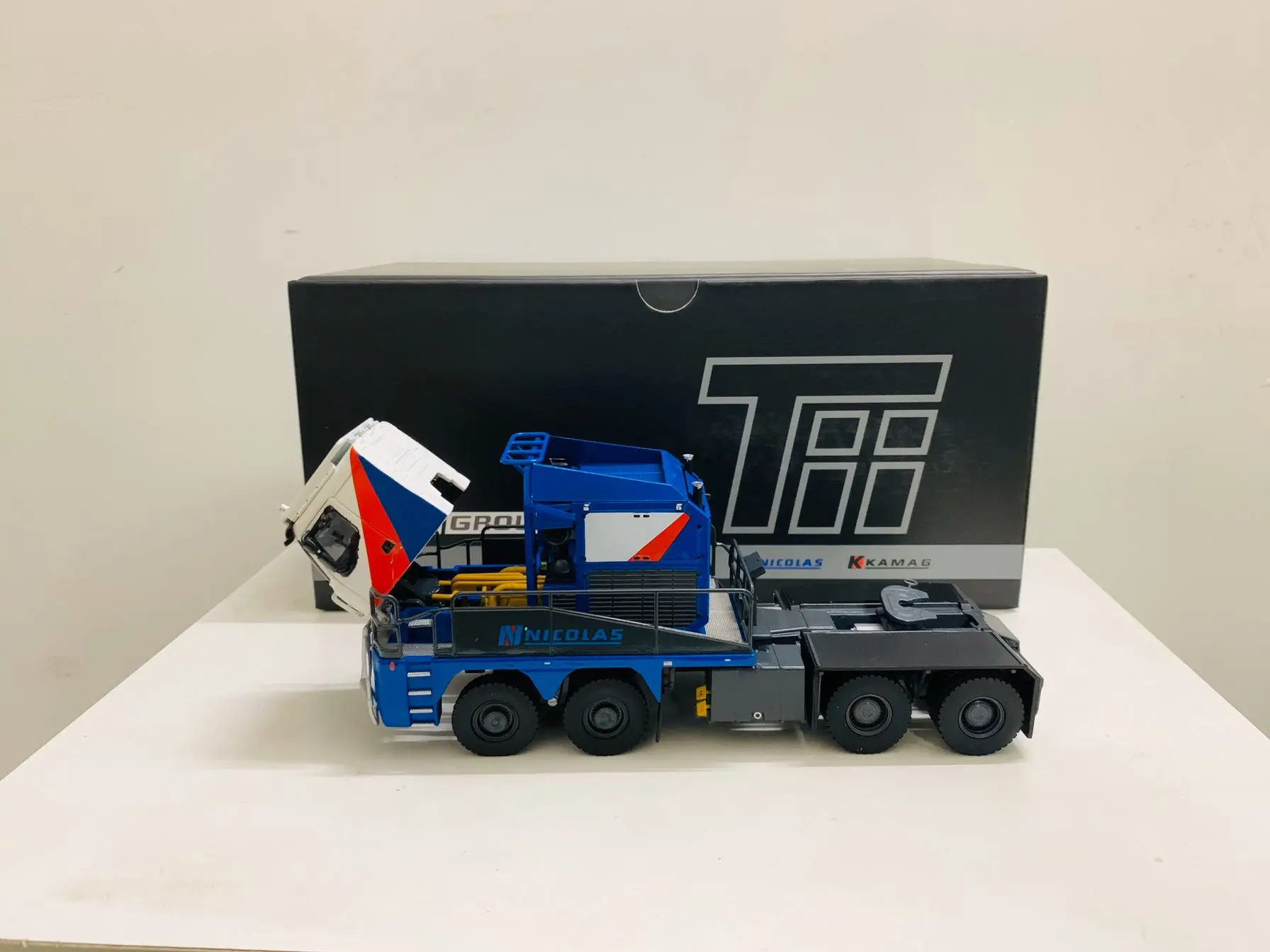 

Nicolas Tractomas 4-Axle Truck Tii Group Blue/White 1:50 scale Die-Cast Collection Model New in Box