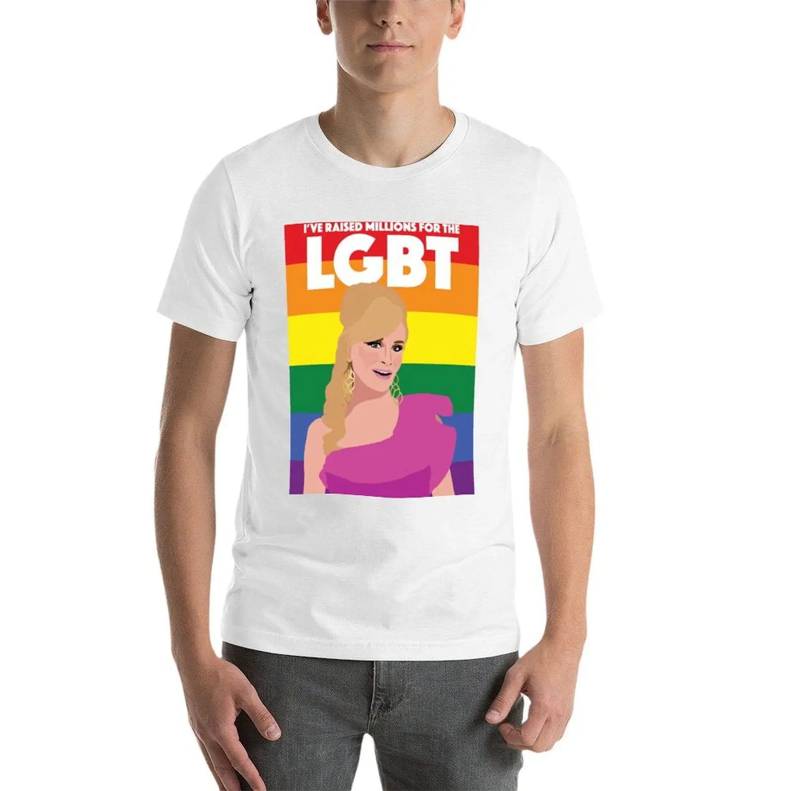 سونجا مورغان | لقد أرتفع المليون لـ LGBT | روني (ربات البيوت الحقيقية في نيويورك) تي شيرت تي شيرت رجل قطن تي شيرت