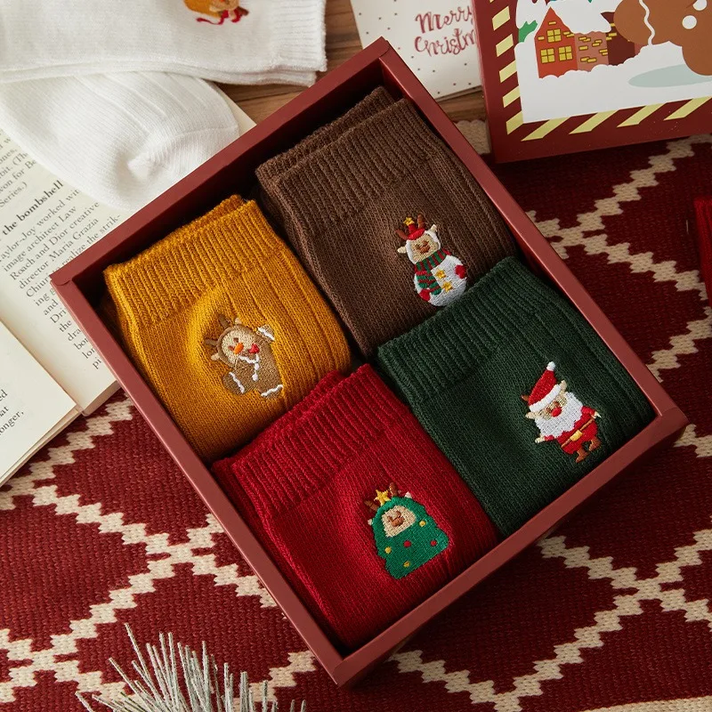 

5 Colors Cartoon Christmas Socks for Women High Quality Combed Cotton Lovely Sock Embroidered Santa Claus Tree Mid-tube Socks