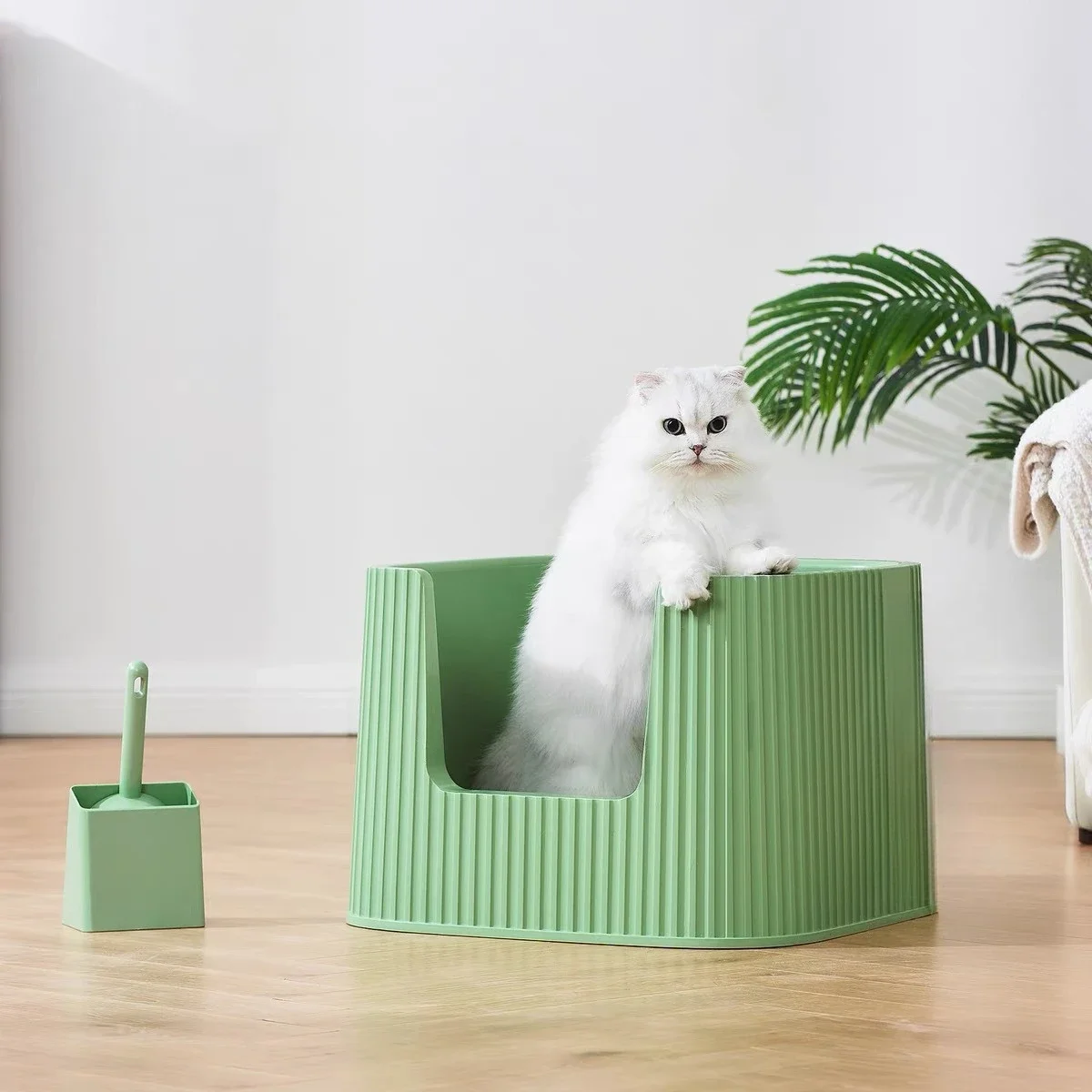 Oversized cat litter box container pet utensils