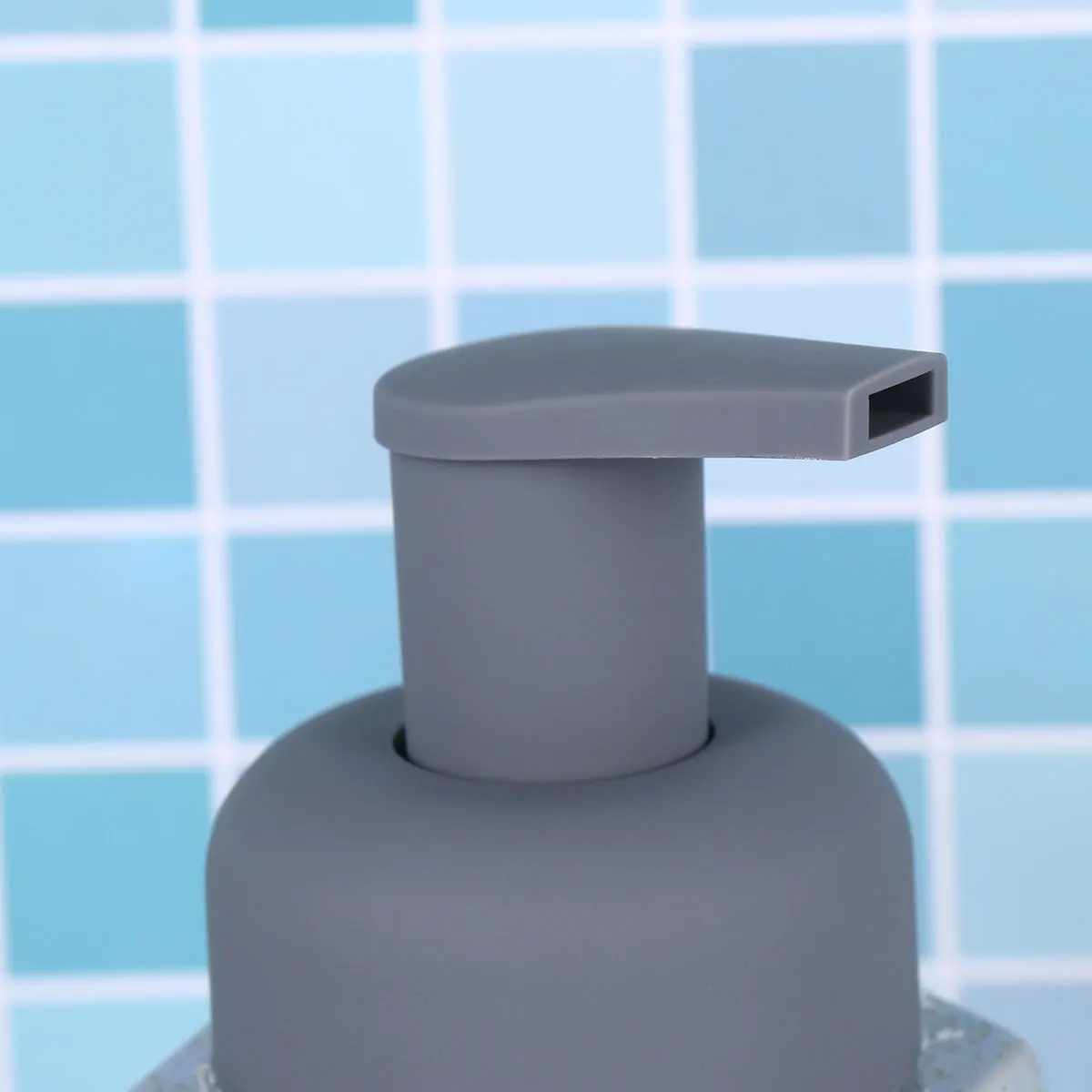 

1Pcs Diamond Pattern Ceramic Foaming Lotion Dispenser Press Top Bottle for Hand Soap Moisturizer Long-Lasting Craftsmanship