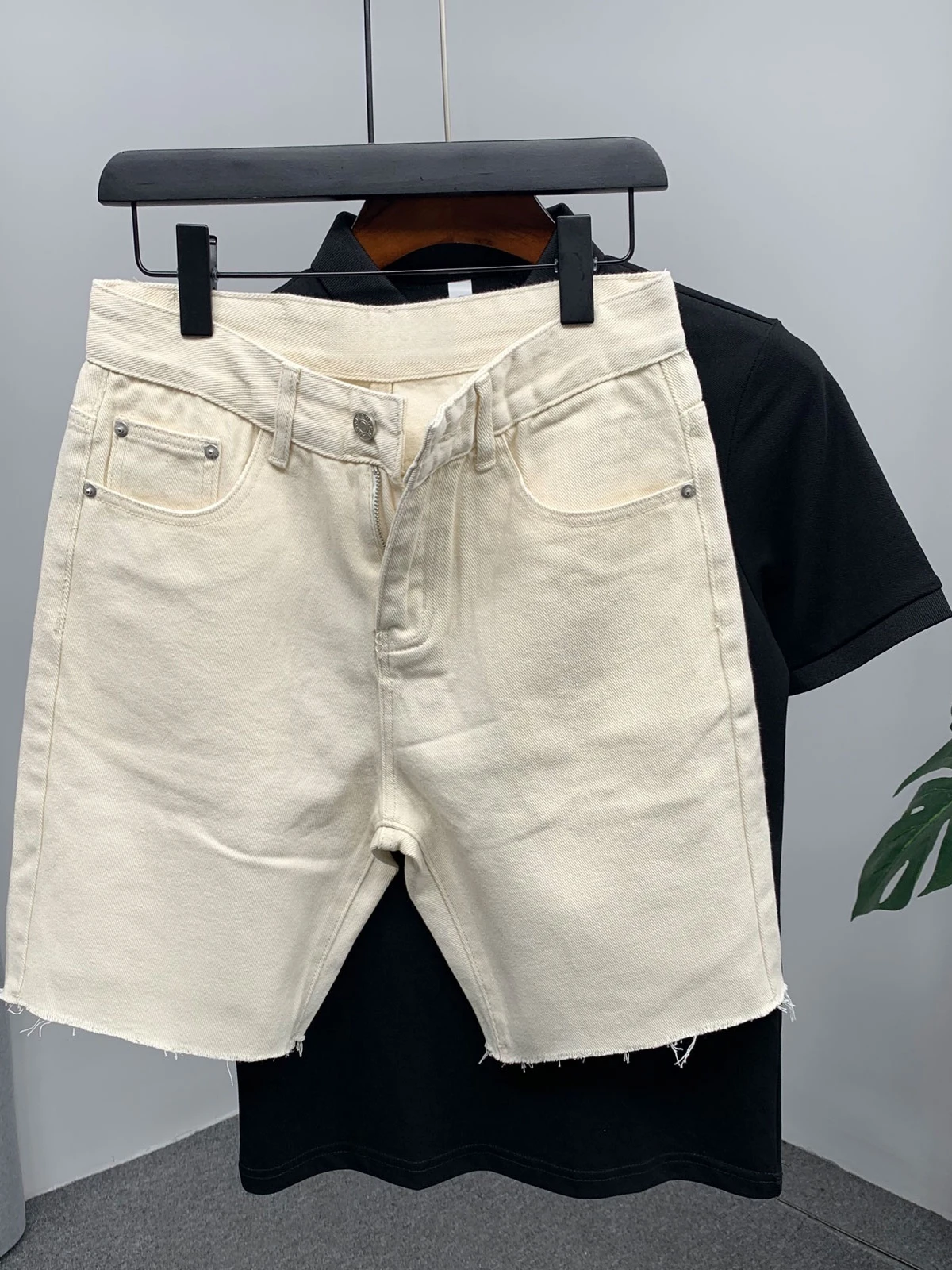 

Summer New Style Pure White Straight Leg Jeans Shorts Men's Fashion Casual Pants Five-Quarter Length Urban Style Wear Resistant