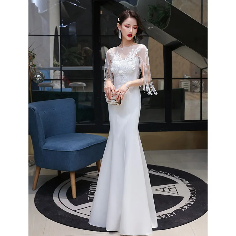 

Exquisite White Fishtail Dresses Beading Tassels Slim Fit Floor Length Evening Dresses Applique Formal Banquet Gowns