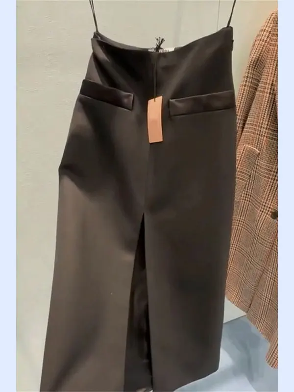 

Elegant Black Suit Skirt Set for Women Fashionable Unique Design Half-length A-line Silhouette Polyester Blend Winter Wear