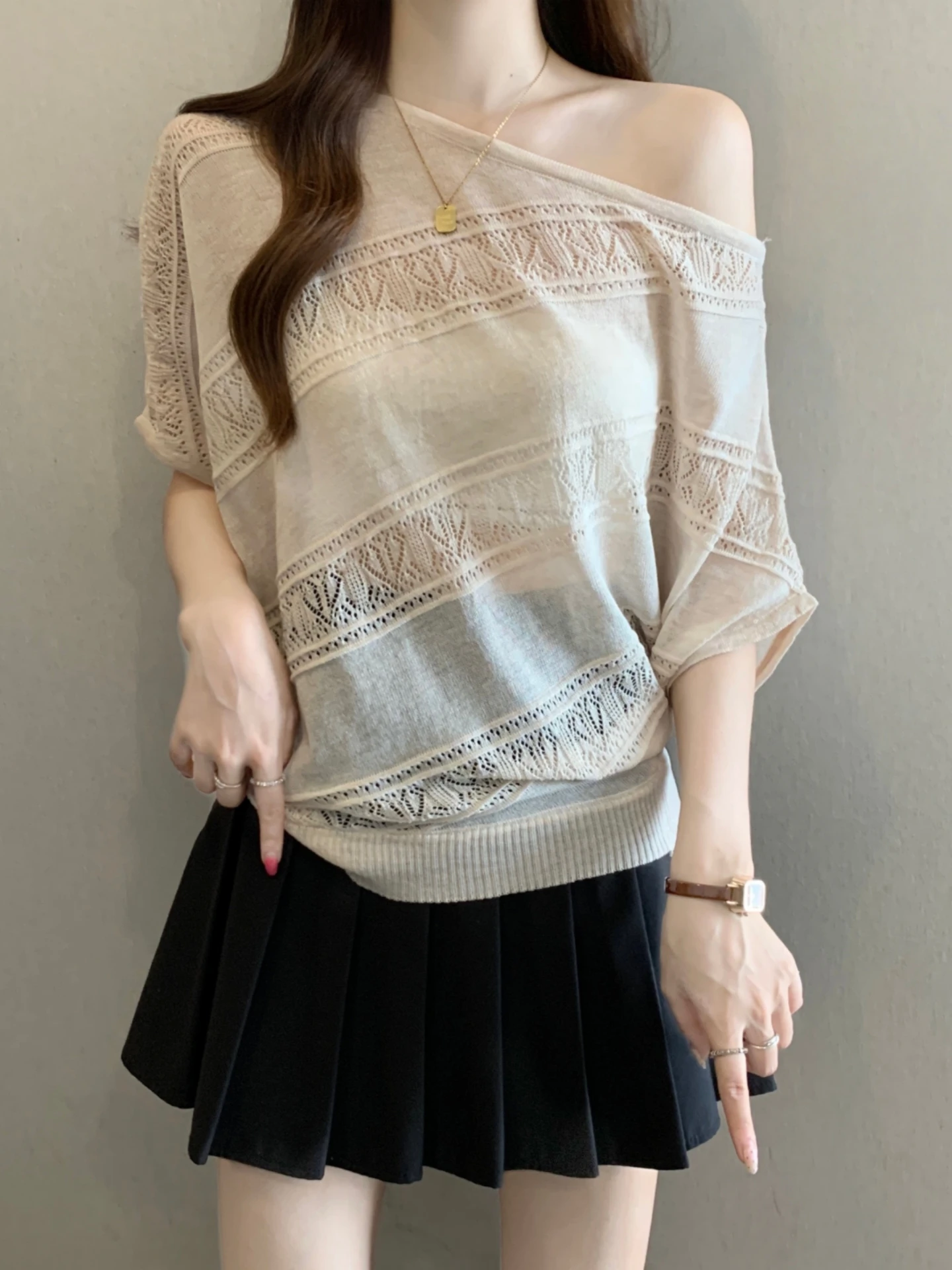 Shoulder Bared Ice Silk T Shirt Women's Thin Summer Large Size Fat MM Design Sense Hollow out Top Outer Covering Kimono