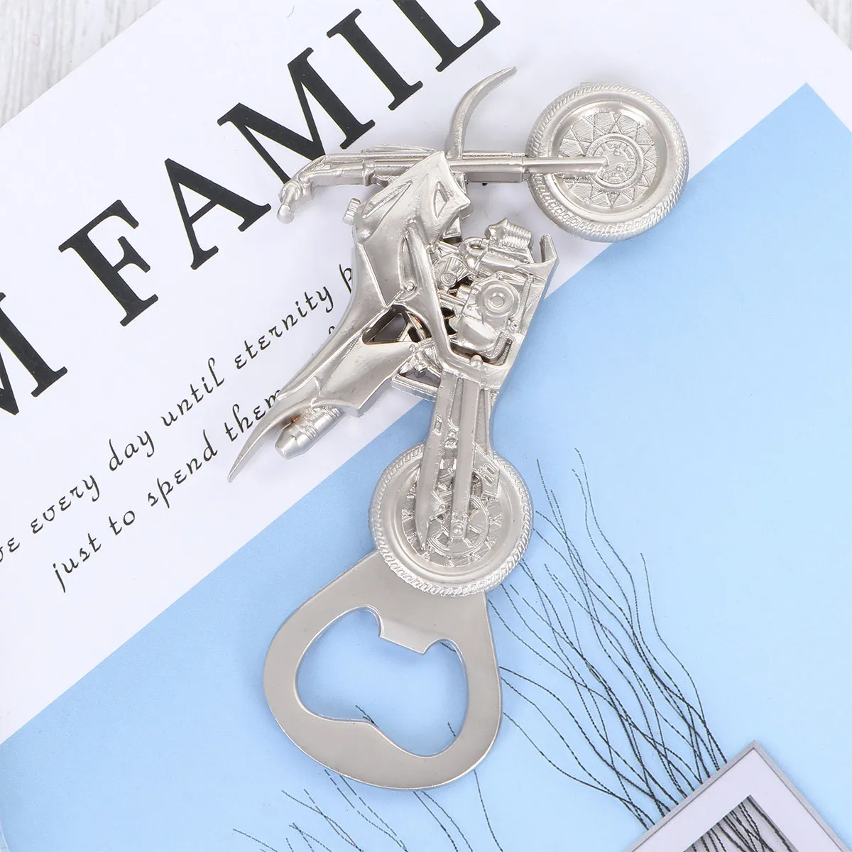 1Pcs Premium Zinc Alloy Motorcycle Bottle Opener Beer Can Opener for Restaurant Party Banquet Milk Powder Cans Kitchen Gadget