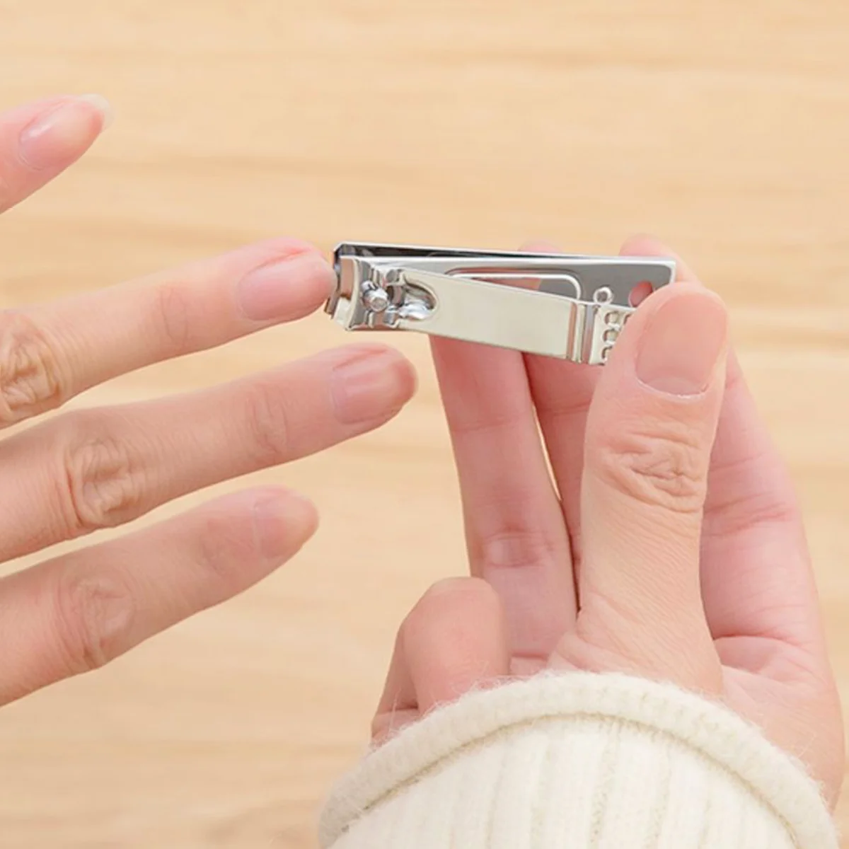 8종 여행용 미니 휴대용 매니큐어 페디큐어 세트 스테인 - Nail Care Kit Mens 리뷰 및 가격