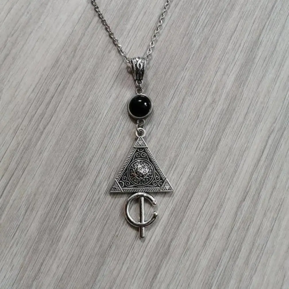 Necklace, onyx, black, natural stone, symbol, triangle, witchy, witch, wicca, pagan, wiccan, esoteric, gothic