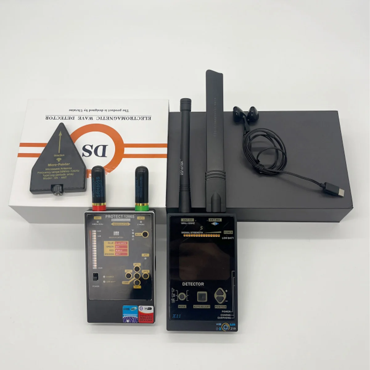 

Портативное антишпионское устройство, обнаружение скрытых камер/GPS-трекеров, широкий диапазон частот 1–12 ГГц, защита конфиденциальности