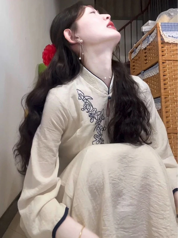 

Retro Chinese Sle Gentlewoman's Dr A-Line Long Skirt Waist-Cinching Qipao Dr for Women Ele And aceful