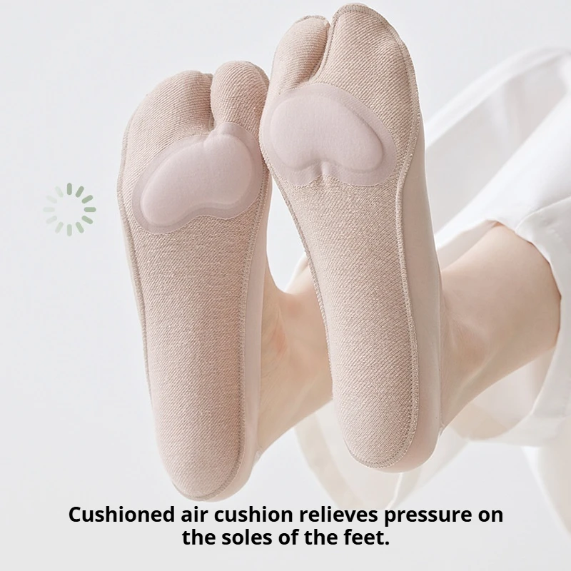 Women's Ice Silk Tabi Split Toe Socks, Spring Summer Low Cut Non-Slip No Show Boat Socks, Cushioned Heel Grips