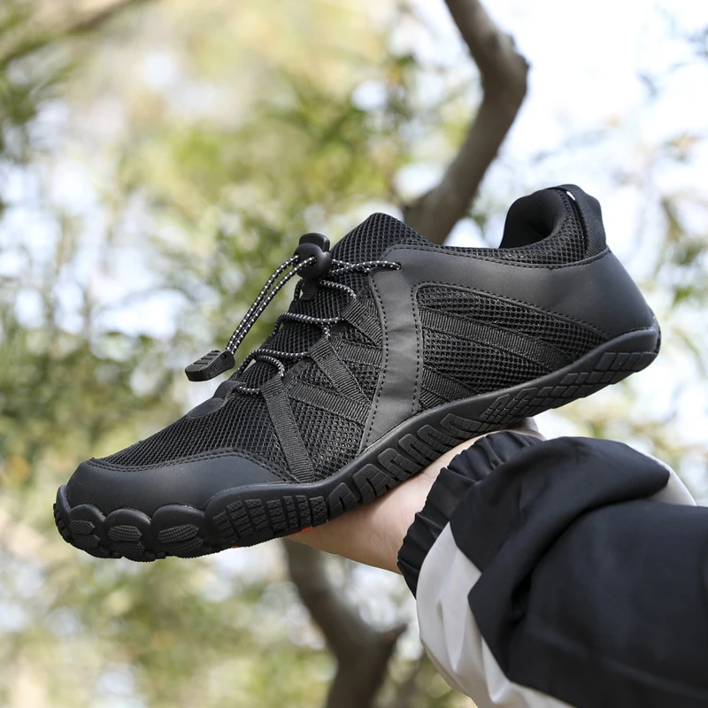 New outdoor five finger water shoes beach shoes comfortable and breathable soft soled hiking shoes hiking shoes casual shoes