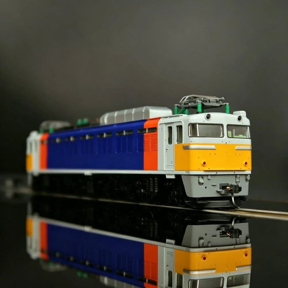 TOMIX HO Type 1/87 Train Model EF81 Electric Locomotive HO-2041 Multi Color Paint Scheme Simulation Model Adult Toy Gifts