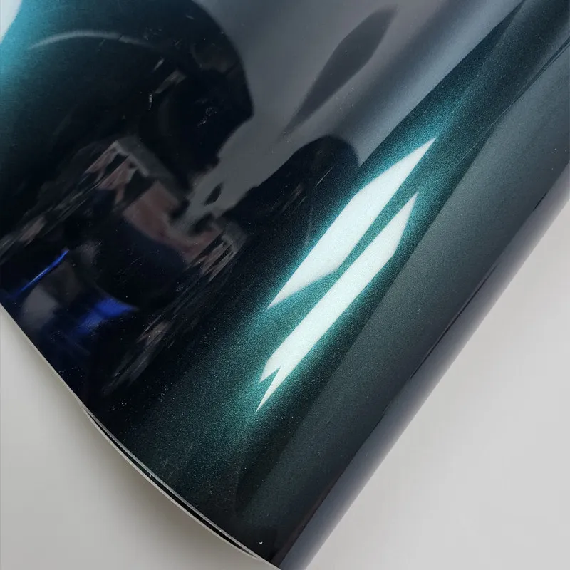 

Glossy Night Green PET Vinyl Wrap Crystal Gloss Deep Color Film Removable No Glue Residue Weatherproof Auto Body Decal