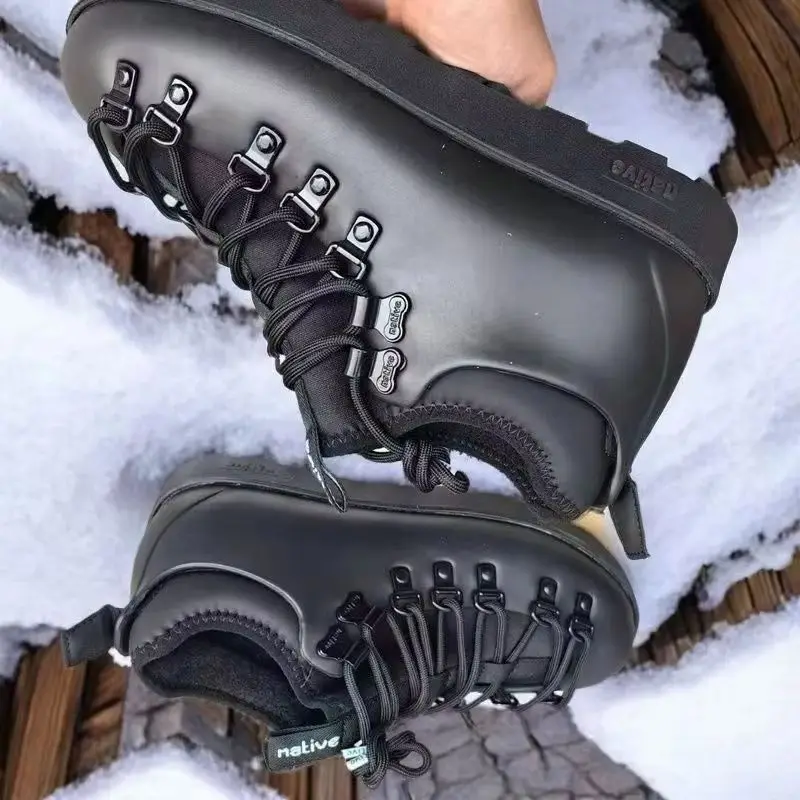 2026 New Trend Hiking Shoes Men Anti-Slip Outdoor Mens Boots Hard-Wearing Climbing Man Shoe Warm Fur Mountaineering Mens Boots