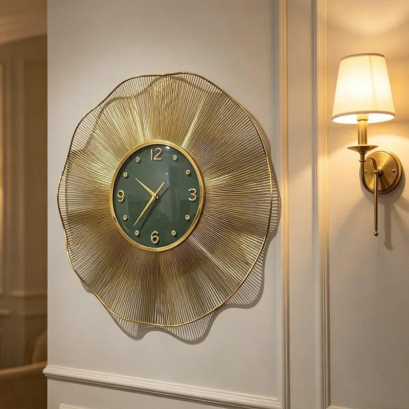 Metal Unique Wall Clock Elegant Upgrade Round Gold Nordic Digital Clock Living Room Design Horloge Murale Home Decor Items