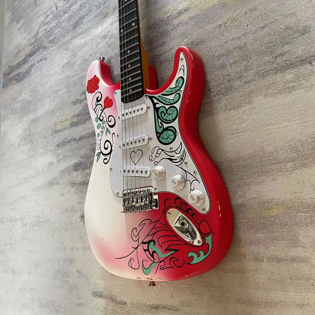 Guitarra elétrica relíquia pintada à mão de 6 acordes, corpo pintado à mão, fotos de envio fotografadas em fábrica, em estoque,