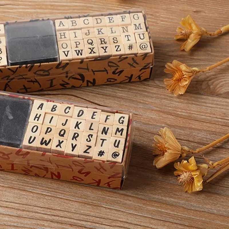 set-timbri-in-legno-multiuso-con-lettere-e-numeri-da-40-pezzi-con-lettere-numeri-simboli-e-cuscinetti-per-inchiostri-per