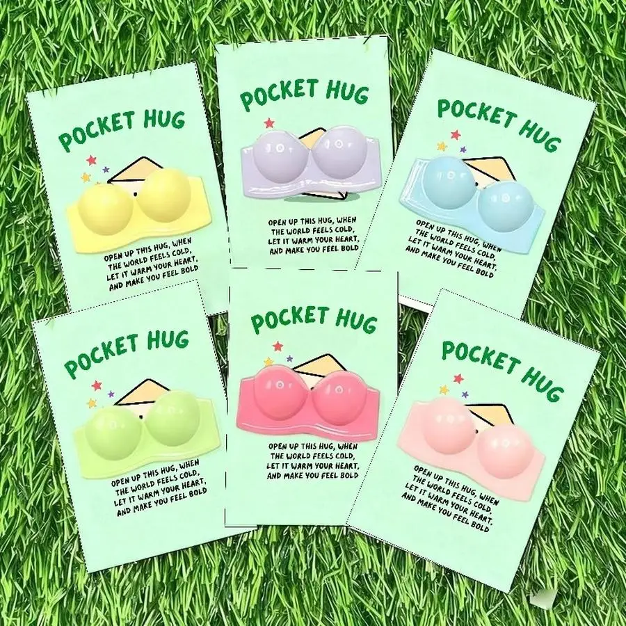 1/5/10/20/50/100pcs Cute A good friend is like a bra Novel bra pocket hug gift card set, synthetic resin, unique encouragement c